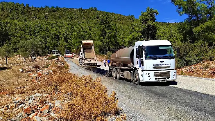 Bodrum'da Yol Çalışmalarına Devam Ediliyor