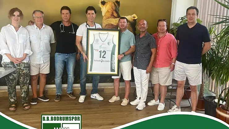 Bodrumspor Kadın Voleybol Takımı'nın Sağlığı 2024-2025 Sezonu'nda da Medlife'a Emanet