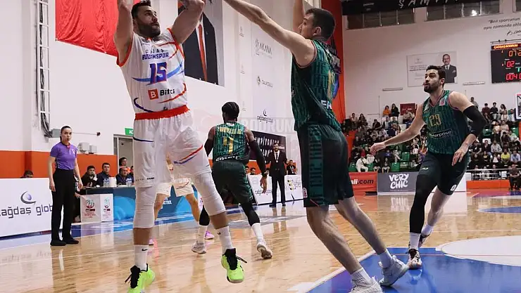 BODRUM'UN TAKIMI KENDİ EVİNDE LİDERLİĞİNİ KORUDU