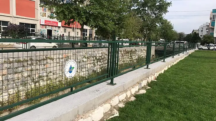 Büyükşehir, Derelerde Korkuluk Çalışmalarını Yoğunlaştırdı