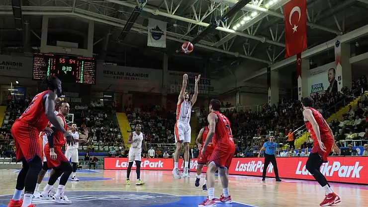Çağdaş Bodrumspor, 74 - 80 Skorla Mağlup Oldu