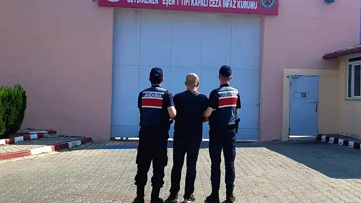 Çok sayıda suçtan aranan şahıs operasyonla yakalandı, cezaevine gönderildi
