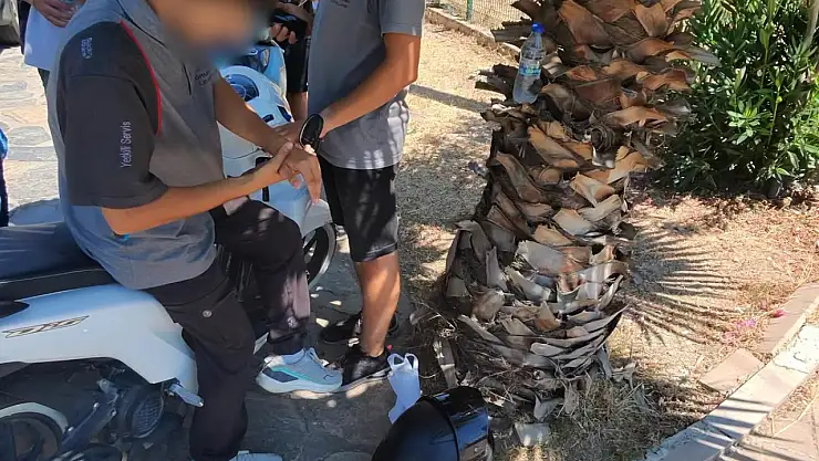 Direksiyon Hakimiyetini Kaybeden Sürücü Yaralandı!