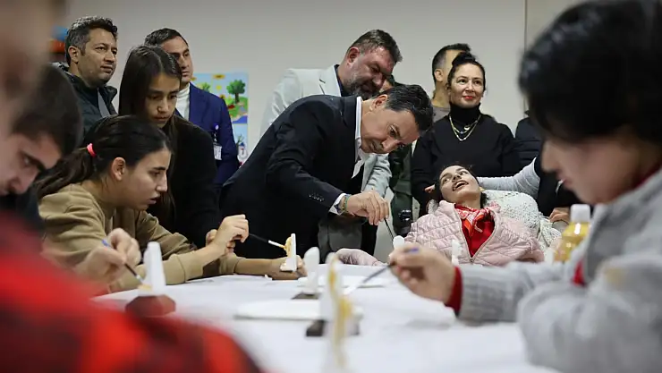 Engeller sevgi ve hizmetlerle aşılıyor