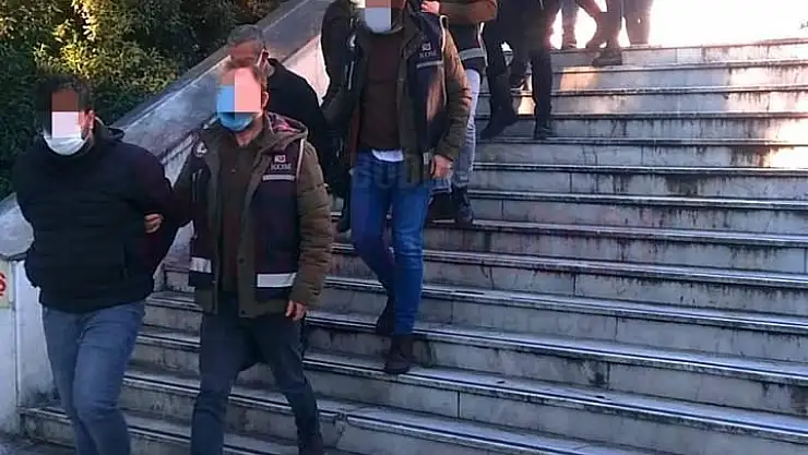 Eş zamanlı operasyon sonucunda 11 şahıs gözaltına alındı...