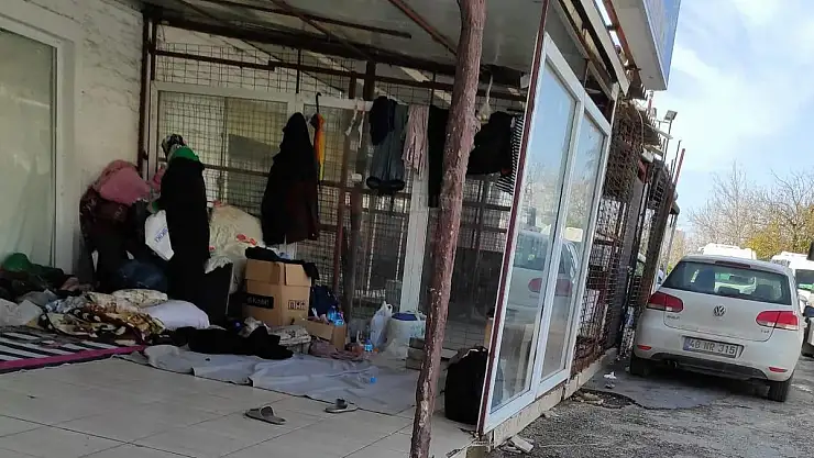 Eski Otogarı Evleri Gibi Kullanıyorlar