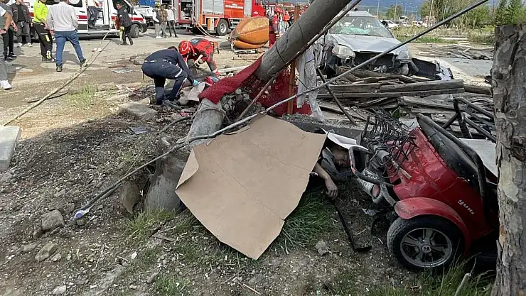 Feci Kaza: 3 Kişi Hayatını Kaybetti, 3 Kişi Ağır Yaralandı