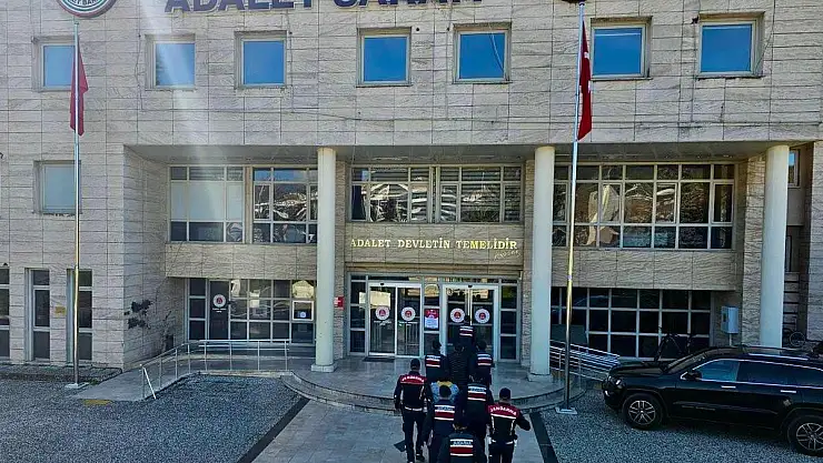 Firari Hükümlülere Jandarma Operasyonu: 2 Kişi Tutuklandı