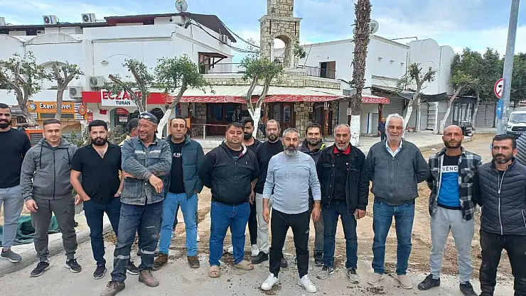 GÜMBET ESNAFI YARIM YAPILAN İŞLER SEBEBİ İLE YOL KAPATIYOR