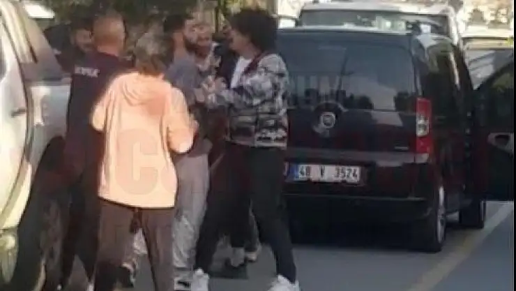 GÜMBET'DE ÇIKAN KAVGADA ORTALIK SAVAŞ ALANINA DÖNDÜ