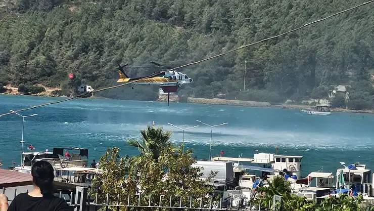 Güvercinlik'te ki orman yangını rüzgarın etkisiyle büyümeye devam ediyor !