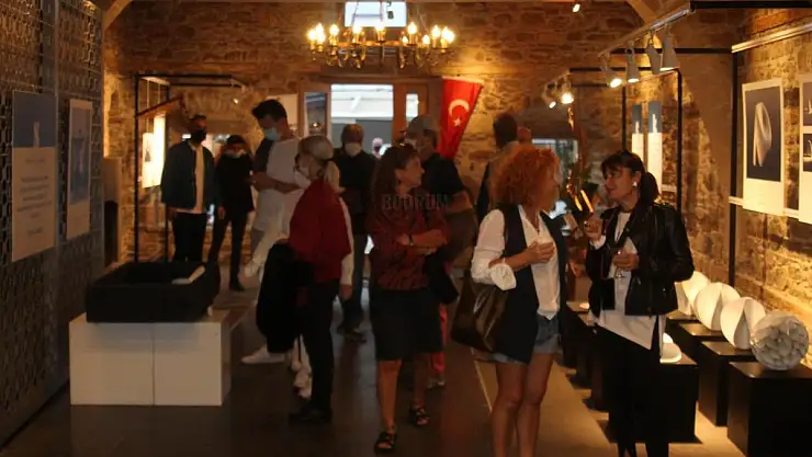 İlhan Koman İle 100 Yıl Heykel Sergisi Açıldı