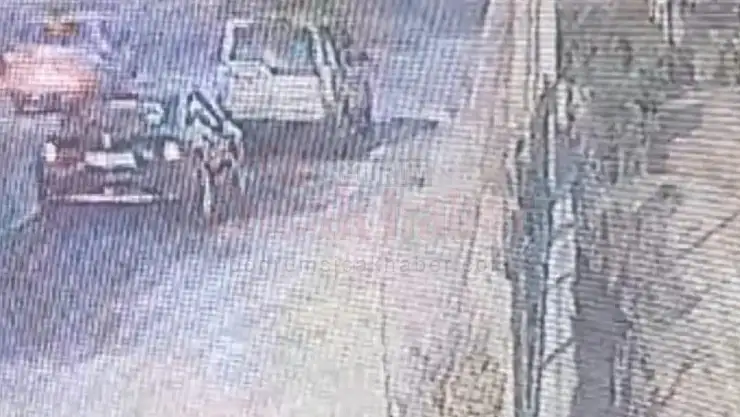 İsale Hattının Patlaması ve Bir Kişinin Yaralanma Anları Güvenlik Kamerasına Yansıdı