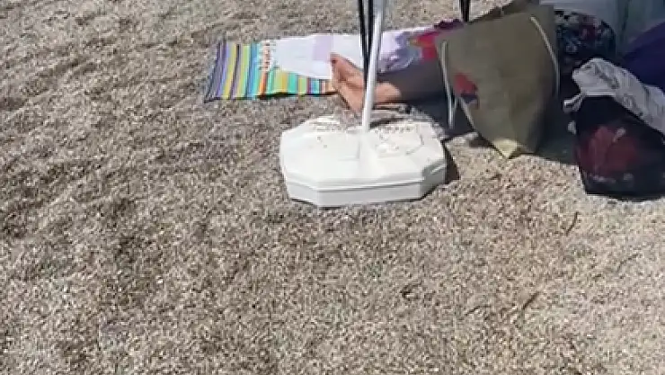 İşletmeler Halkın Denize Girmesini Engellemeye Çalışıyor