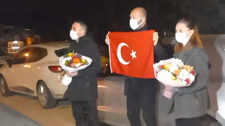 İtalya'dan Ülkesine Dönemeyen Ukraynalı Yelkencileri Bodrum Misafir Ediyor