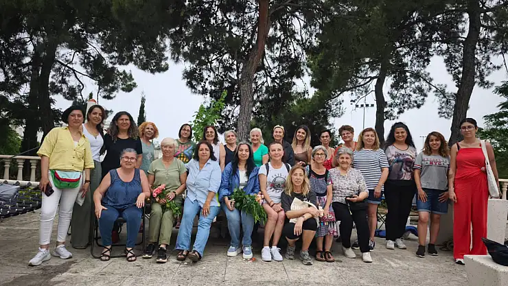 Kadınlar parkta buluştu öz savunmayı ve dayanışmayı birlikte ördü