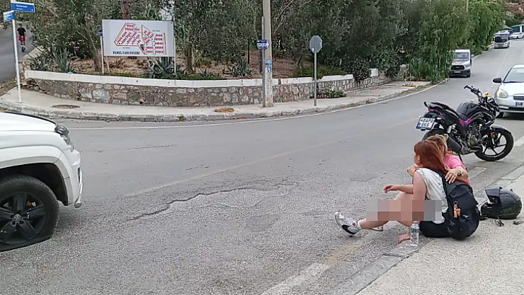 Kamyonetle Çarpışan Motosikletin Sürücüsü Yaralandı