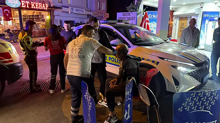 Kasiste savrulan araç kaldırıma çıktı sürücü hastaneyi reddetti