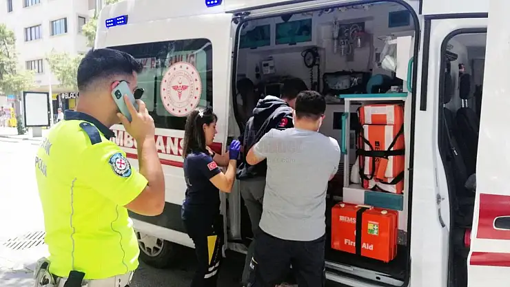 Kaza Sonrası Kalbi Sıkıştı, Hastaneye Kaldırıldı
