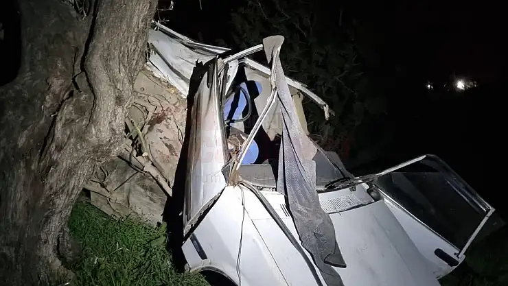 Kazada Yaralanan Alkollü Sürücünün Aracı da İkiye Bölündü