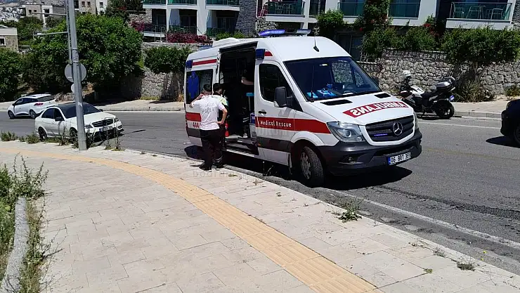 Kazazedeyi Alan Ambulans Yolda Kaza Yaptı