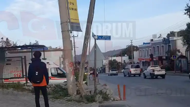 KIRILAN DİREK ETRAFA TEHLİKE SAÇIYOR