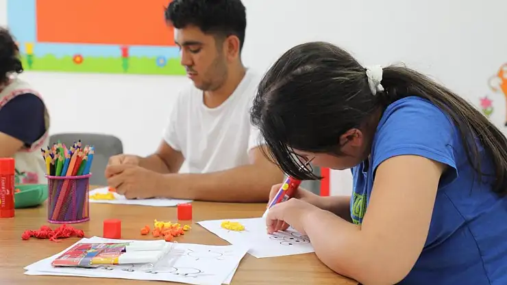 Kısa Mola ile Annelerin ve Evlatlarının Yüzü Gülüyor