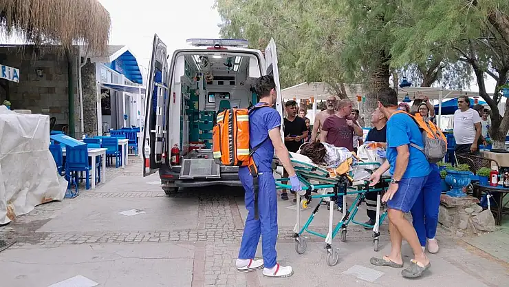 Kızını Boğulmaktan Son Anda Kurtardı