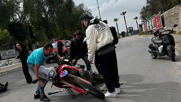 Kontrolünü Kaybeden Motosiklet Sürücüsü Yaralandı