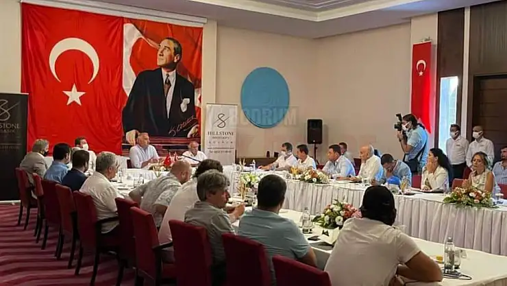 Kültür ve Turizm Bakanı Mehmet Nuri Ersoy, Bodrum'da Turizmcilerle Bir Araya Geldi