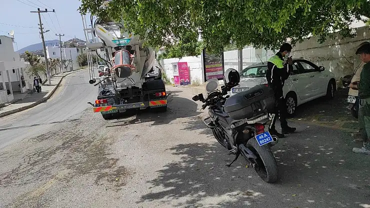 Kumbahçe'de Beton Mikserine çarpan Motor sürücüsü yaralandı