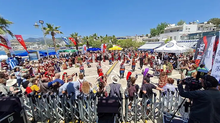 Kumbahçe'de Düzenlenen İki Yaka Festivali Başladı