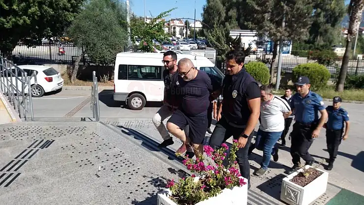 Kuzenini ve Gelinlerini Aracıyla Ezen Kişi 'Susma Hakkı'nı Kullandı