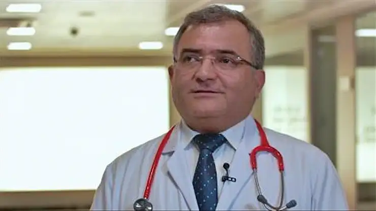 Libyalı 8 yaşındaki çocuk, tümörü okuma aşkıyla yendi