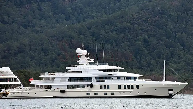 Lüks Mega Yat 'Universe' Marmaris'te