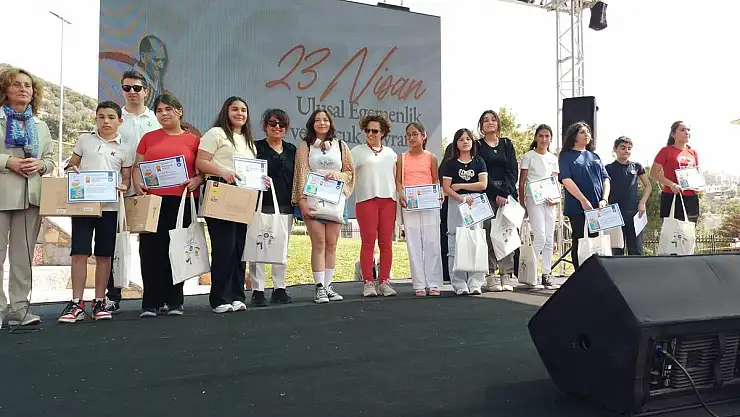 Mandalin Öykü Yarışması Ödülleri 23 Nisan Şenliği'nde Sahiplerini Buldu