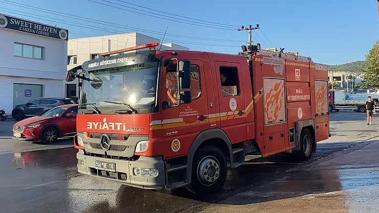Market Yangını Korkuttu: Rüzgârla Büyüdü, Müdahale Gecikmedi