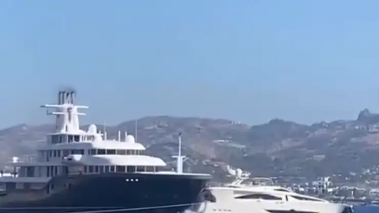 Megayat  Motoryatı Ezip Geçti