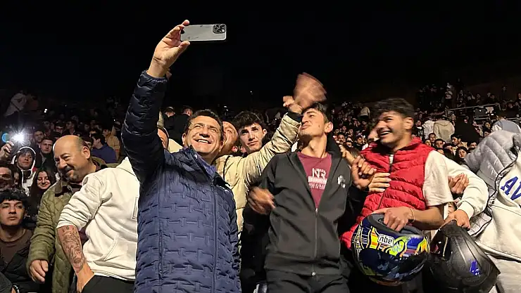 Mehmet Tosun Gönüllülerinden Rap Konseri