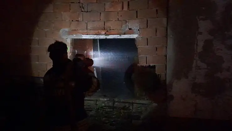 Metruk Binada Yangın Çıktı