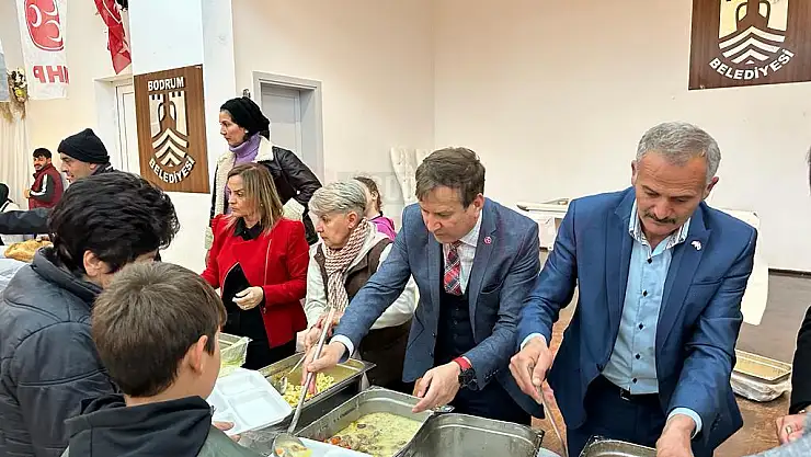 MHP BODRUM AKÇAALAN'DA İFTAR YEMEĞİ VERDİ