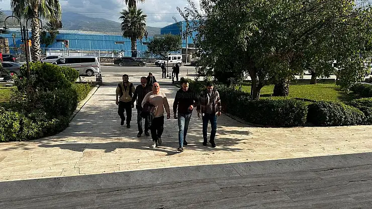 Milas ve Bodrum Polisinin Operasyonuyla Gasp Olayı Aydınlatıldı