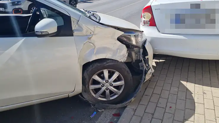 Motosiklet Sürücüsü Kazada Yaralandı