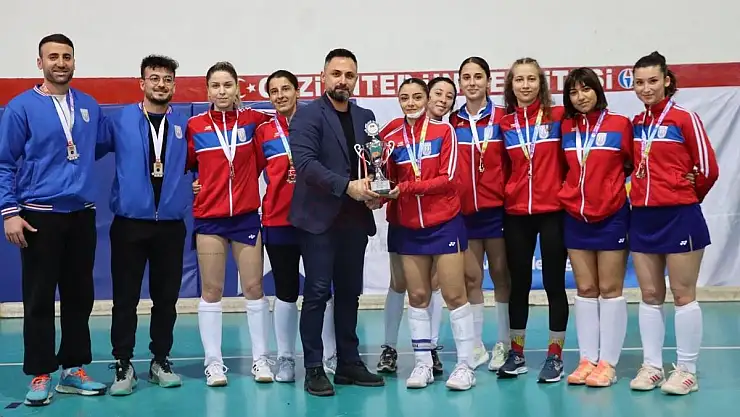 MSKÜ Kadın Hokey Takımı Türkiye İkincisi Oldu