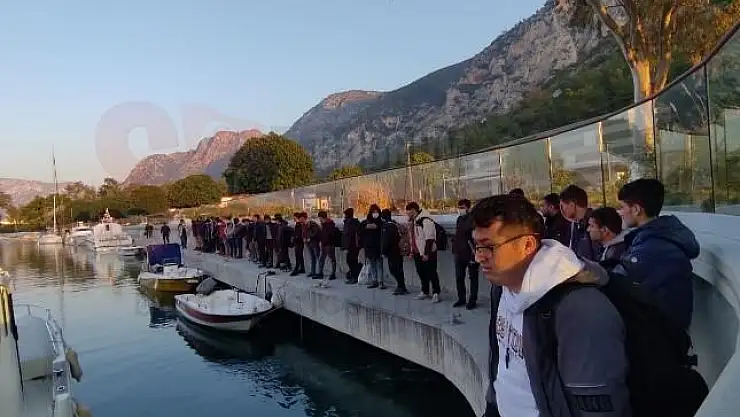 Milas Açıklarında Yelkenli Teknede 111 Düzensiz Göçmen Yakalandı