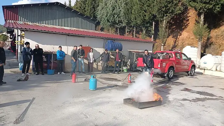 Muğla İtfaiyesi'nden Baca Temizlik Personeline Eğitim