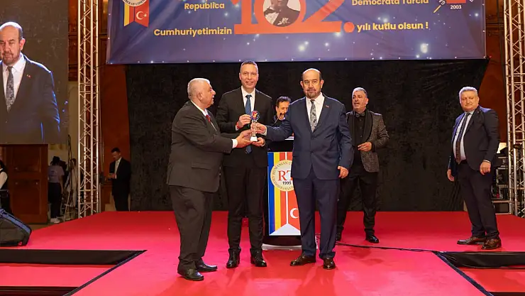 Muğla Valisi Akbıyık 'Yılın Valisi' seçildi