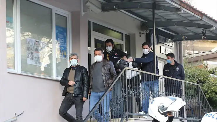 Muğla'da kız arkadaşını tüfekle öldüren zanlı ile ona yardım ettiği ileri sürülen şüpheli tutuklandı