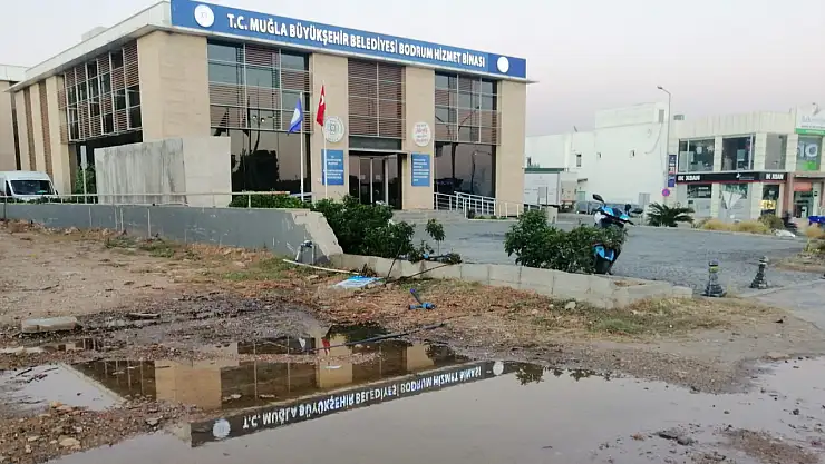 MUSKİ'nin gözünün önündeki arızaya bile müdahalesi yok !