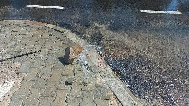 MUSKİ Patlayan Su Boruları ile İlgilenmiyor